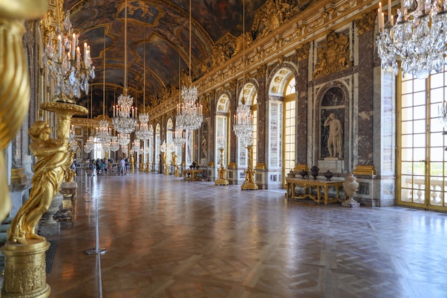 hall of mirrors versailles