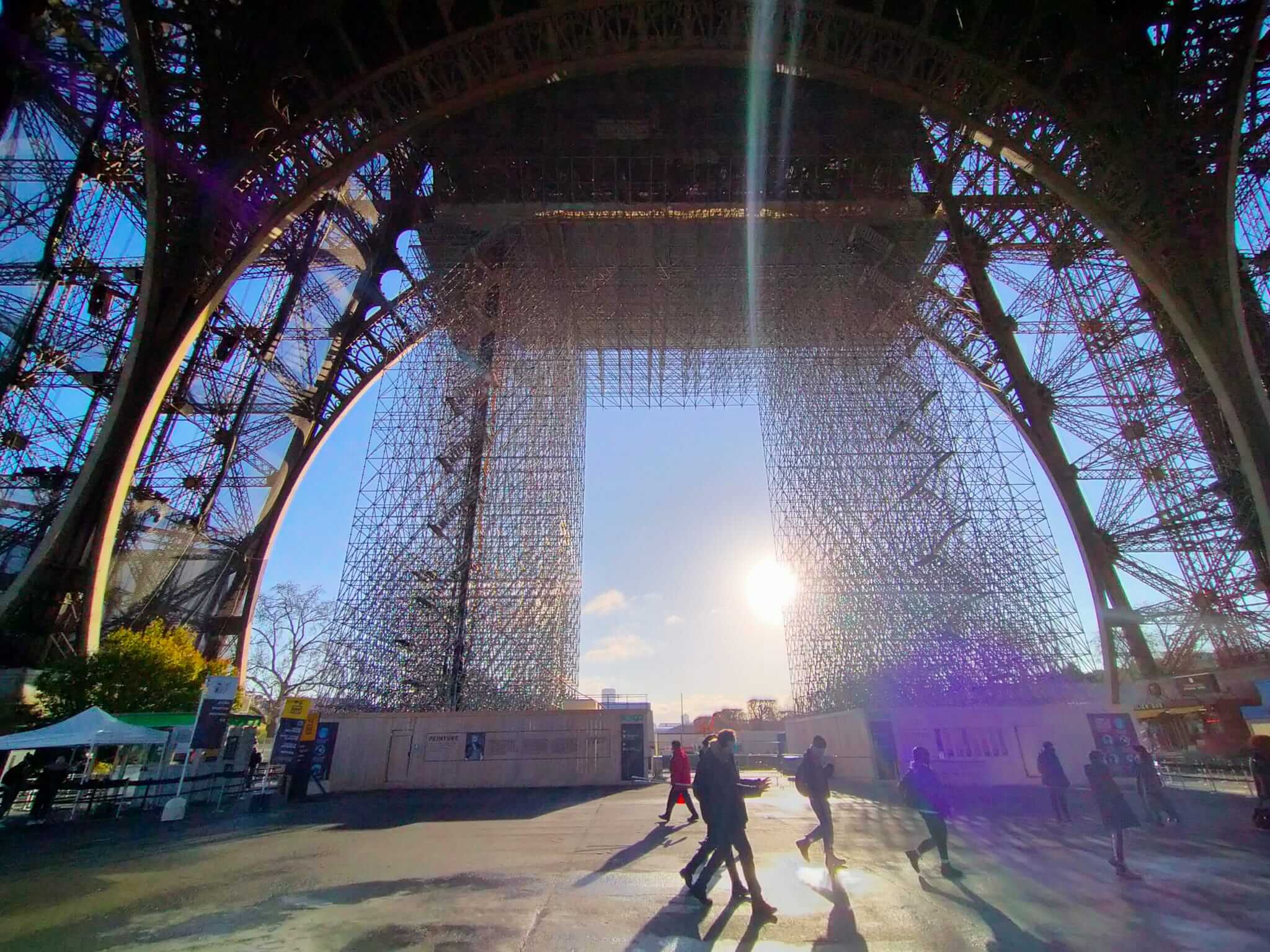 Photo by Alejandro Ramirez G Eiffel tower at the bottom